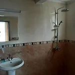 ゲストハウス самостоятелни елинор