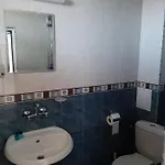 самостоятелни елинор ゲストハウス