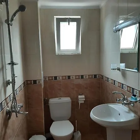 самостоятелни елинор Guest house *